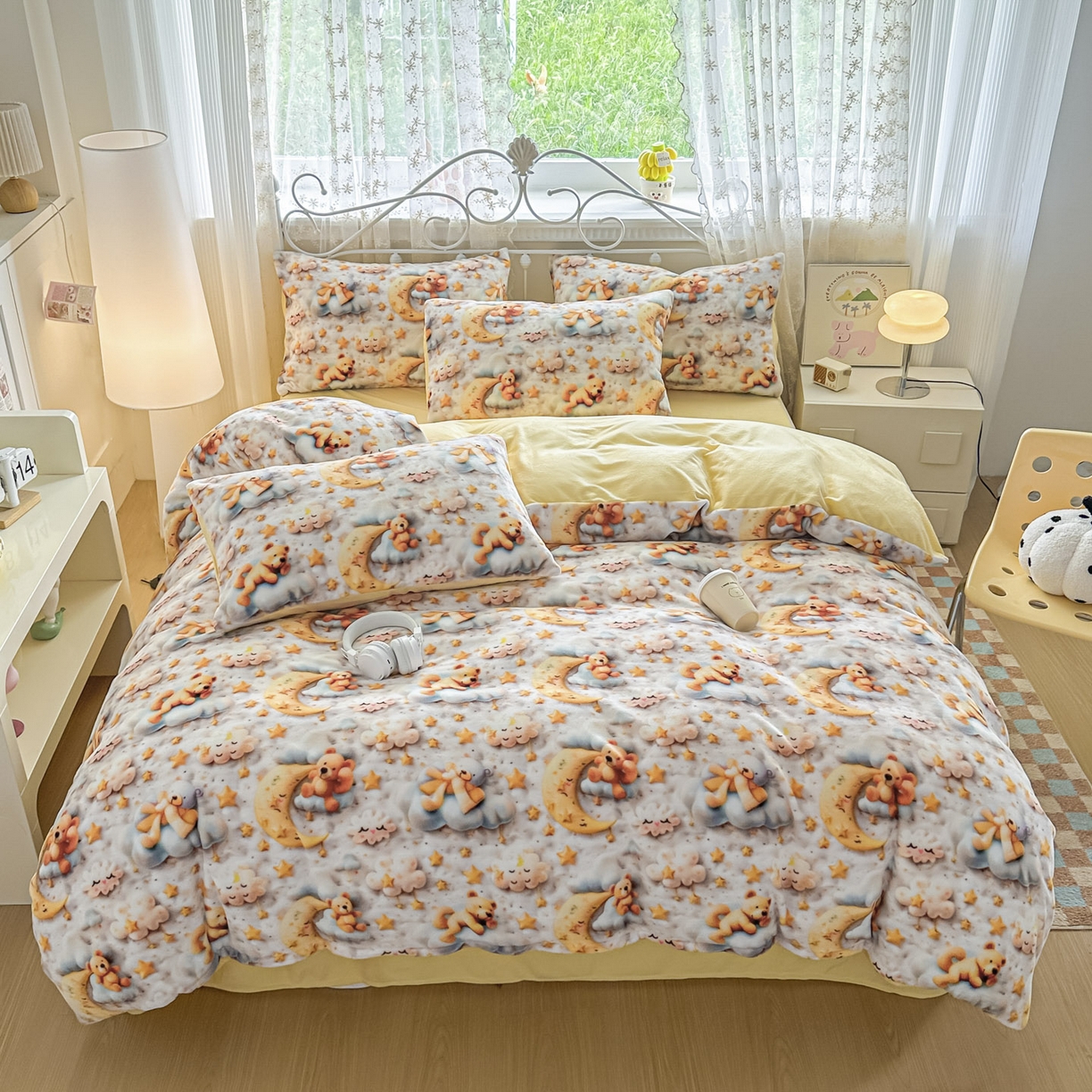 91家纺网 家纺一手货源 找家纺 潮邦创意家居 2025新款5D数码牛奶绒印花系列四件套 月亮熊