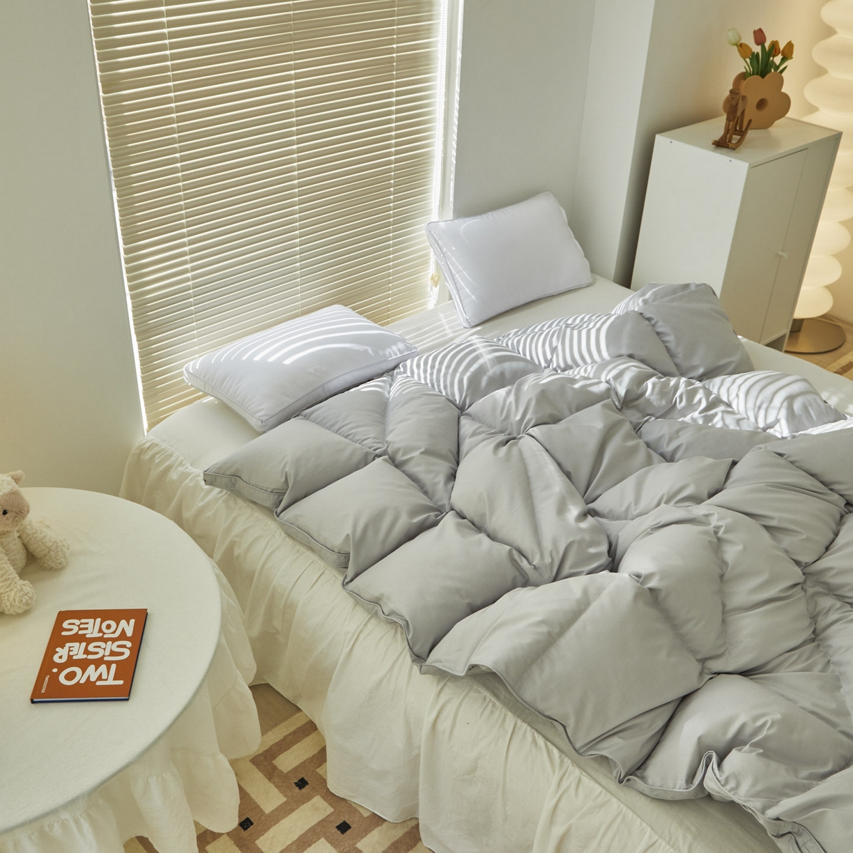 91家纺网 家纺一手货源 找家纺 暖羽屋羽绒馆 2025新款天丝95白鹅绒被芯 儿童羽绒被纯色 加厚冬被 学生春秋被 鹅绒被子 平格  灰