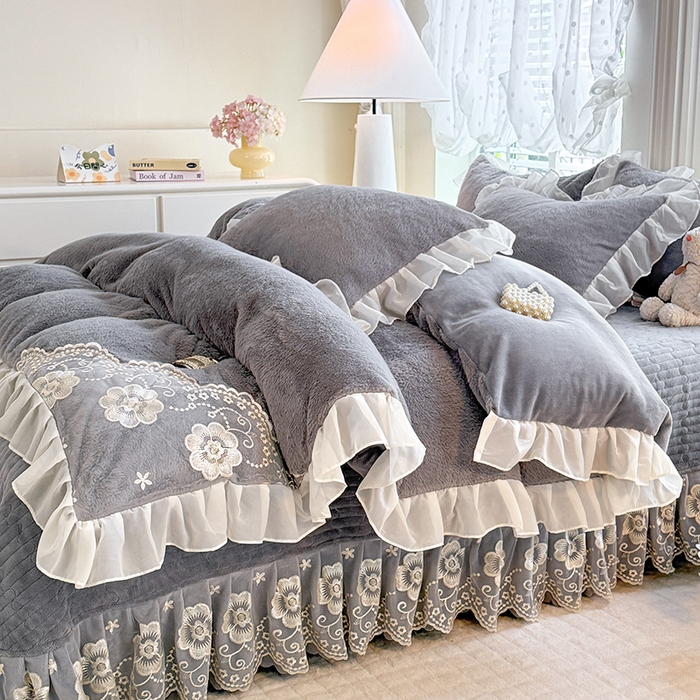 唐人居 2025新款高克重兔毛绒花边夹棉床盖四件套-满满爱 满满爱-浅灰