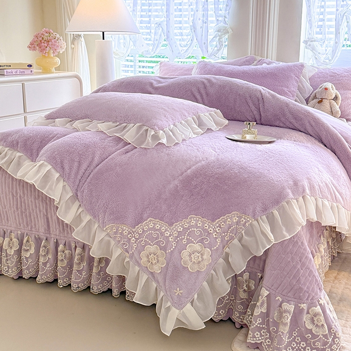 91家纺网 家纺一手货源 找家纺 唐人居 2025新款高克重兔毛绒花边夹棉床盖四件套-满满爱 满满爱-浅紫