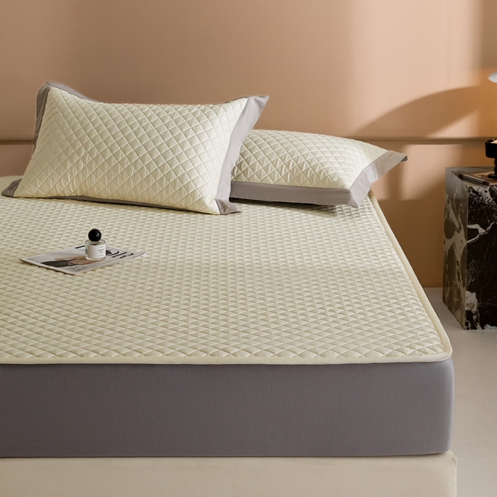 91家纺网 家纺一手货源 找家纺 由有家居 2025新品60S全棉长绒棉绗缝夹棉大豆纤维床垫床褥平铺款床笠款三件套 床笠-奶油米