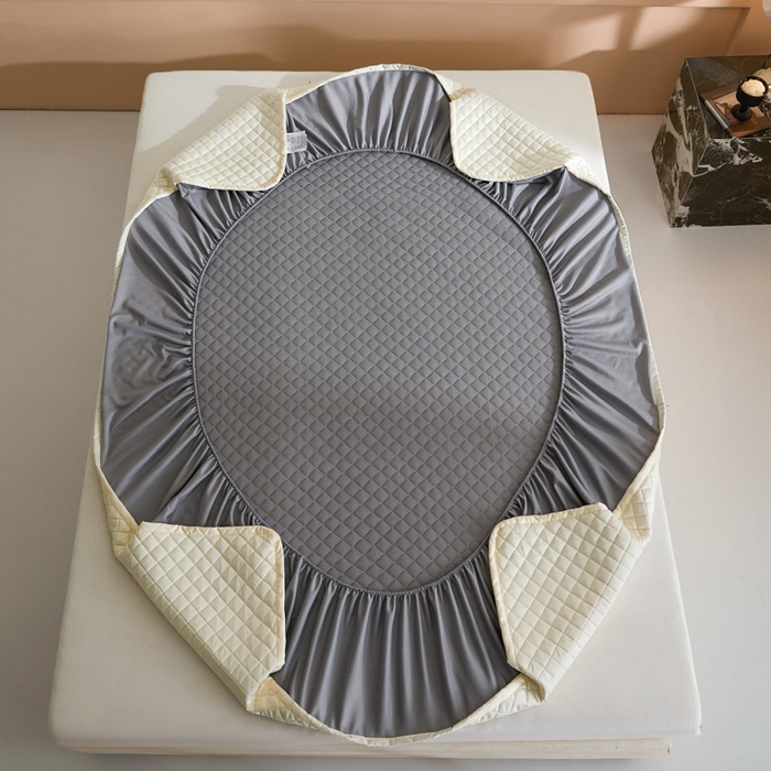 91家纺网 家纺一手货源 找家纺 由有家居 2025新品60S全棉长绒棉绗缝夹棉大豆纤维床垫床褥平铺款床笠款三件套 床笠-奶油米