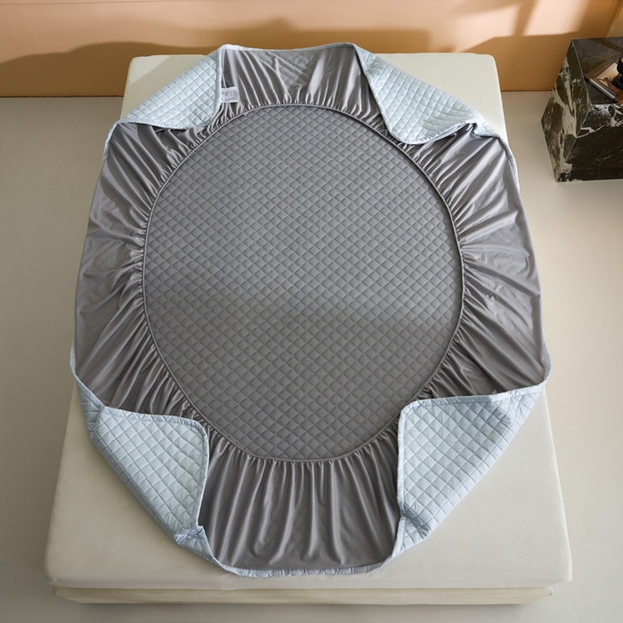 91家纺网 家纺一手货源 找家纺 由有家居 2025新品60S全棉长绒棉绗缝夹棉大豆纤维床垫床褥平铺款床笠款三件套 床笠-天清蓝