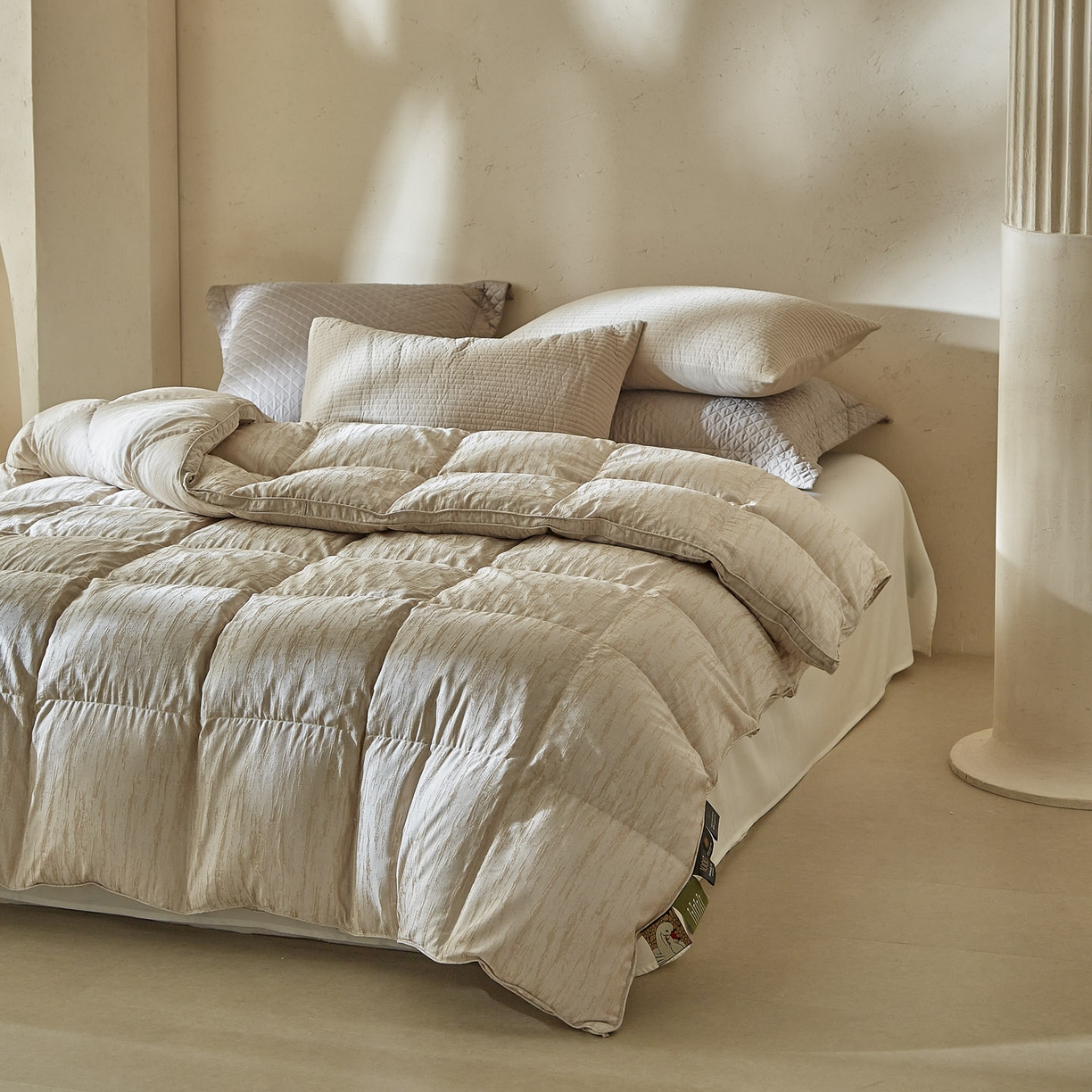 91家纺网 家纺一手货源 找家纺 （总）暖羽屋羽绒馆 2025新款国标 95白鹅绒塞纳河畔羽绒被子  鹅绒被芯 双人冬被 春秋被