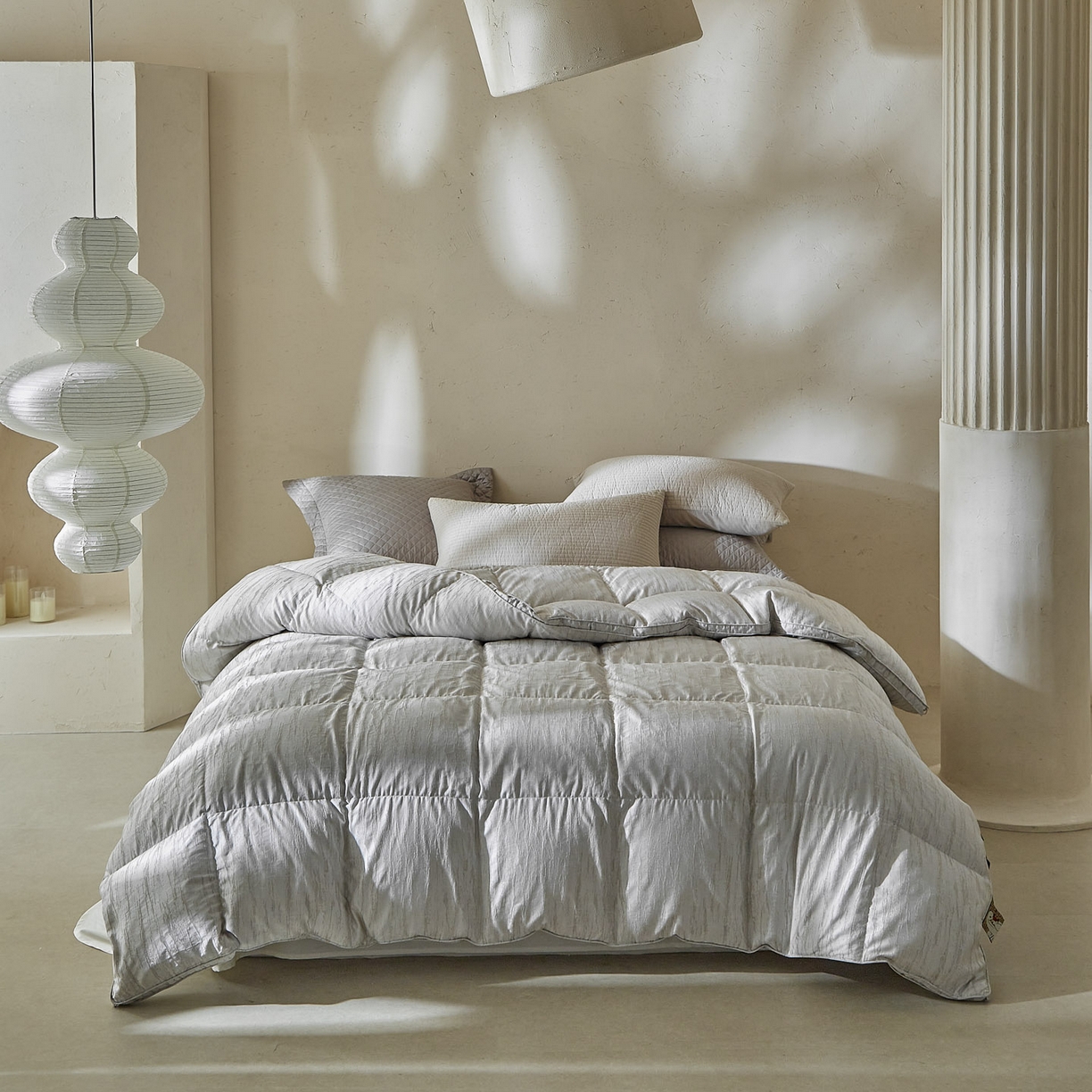 91家纺网 家纺一手货源 找家纺 暖羽屋羽绒馆 2025新款国标 95白鹅绒塞纳河畔羽绒被子  鹅绒被芯 双人冬被 春秋被 塞纳河畔 云灰