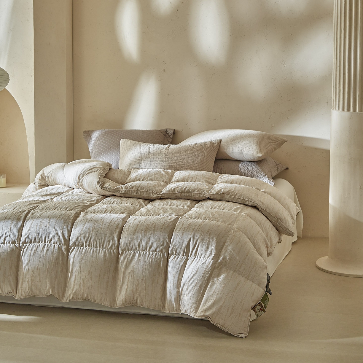 91家纺网 家纺一手货源 找家纺 暖羽屋羽绒馆 2025新款国标 95白鹅绒塞纳河畔羽绒被子  鹅绒被芯 双人冬被 春秋被 塞纳河畔 米色