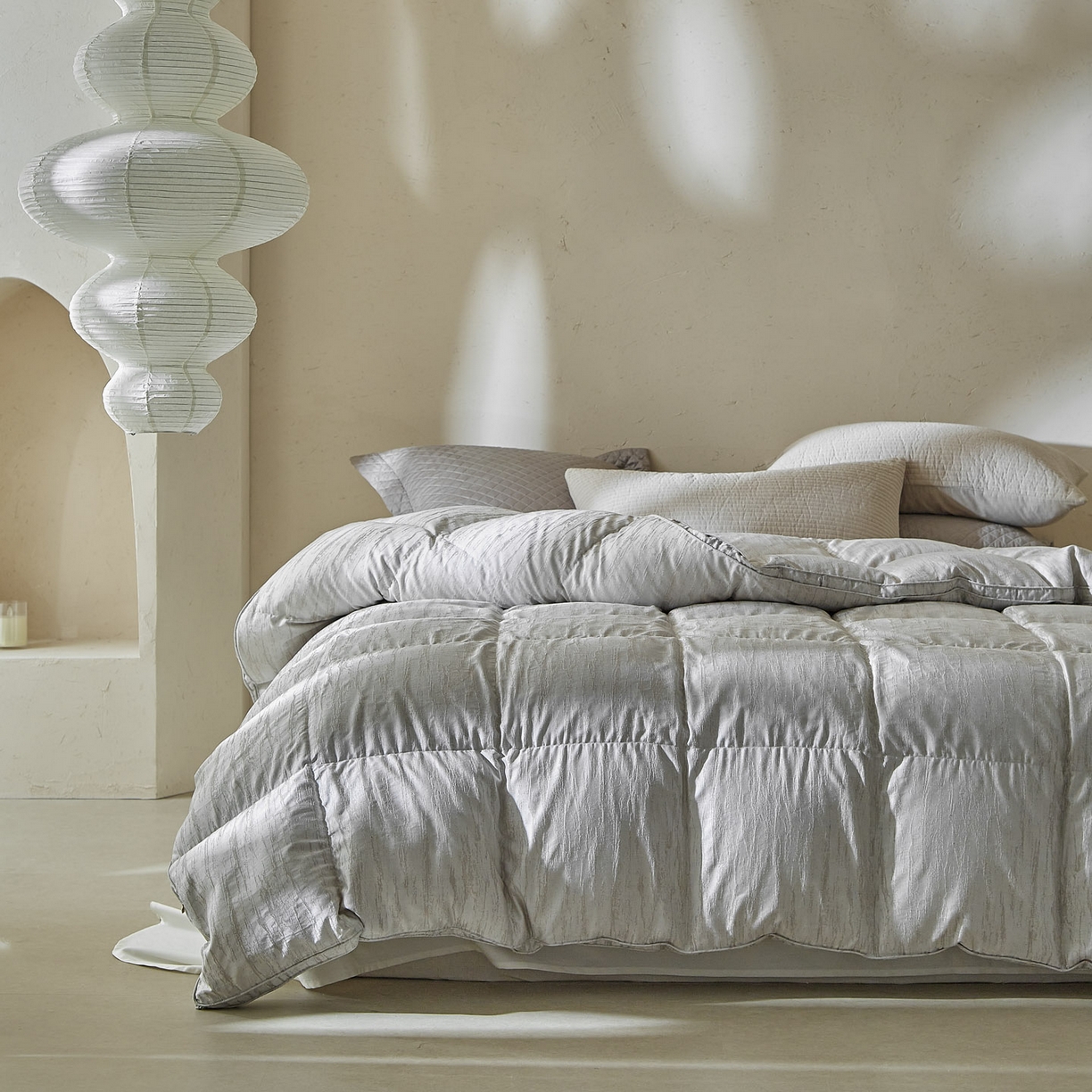 91家纺网 家纺一手货源 找家纺 暖羽屋羽绒馆 2025新款国标 95白鹅绒塞纳河畔羽绒被子  鹅绒被芯 双人冬被 春秋被 塞纳河畔 云灰