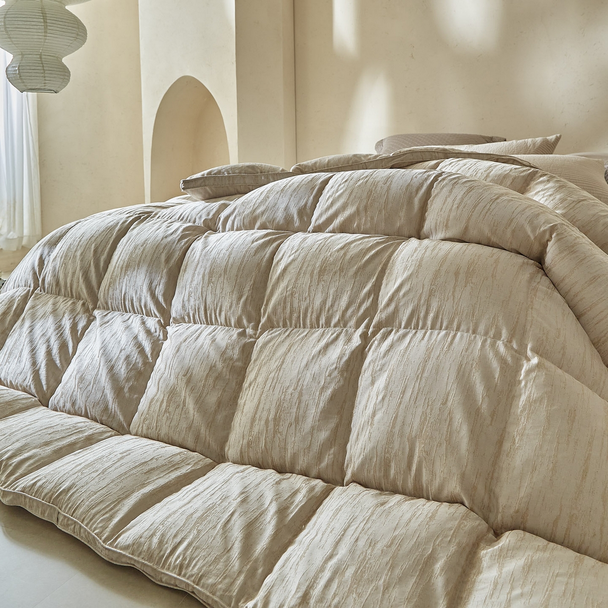 91家纺网 家纺一手货源 找家纺 暖羽屋羽绒馆 2025新款国标 95白鹅绒塞纳河畔羽绒被子  鹅绒被芯 双人冬被 春秋被 塞纳河畔 米色