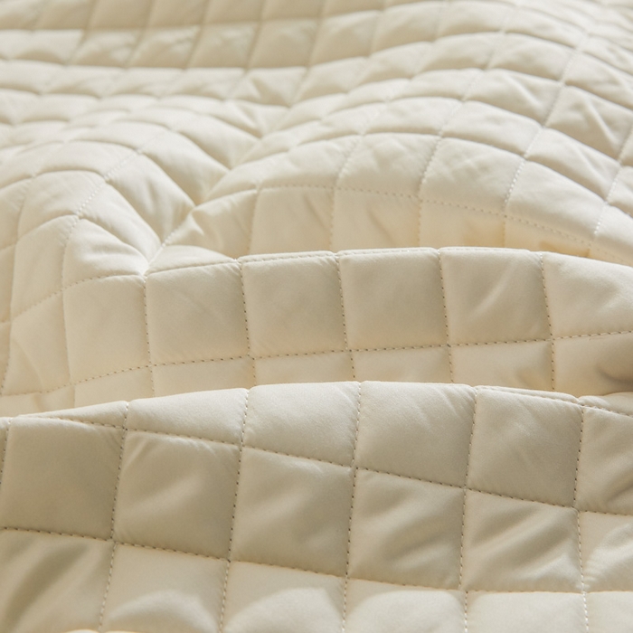 91家纺网 家纺一手货源 找家纺 由有家居 2025新品60S全棉长绒棉绗缝夹棉大豆纤维床垫床褥平铺款床笠款三件套 平铺-奶油米