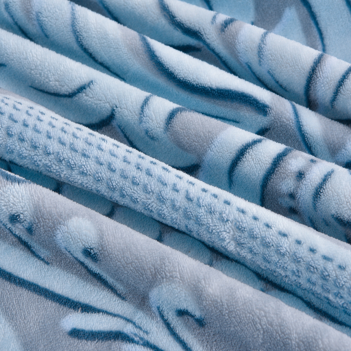 91家纺网 家纺一手货源 找家纺 董成龙家纺 2025新款直播爆款牛奶绒四件套雕花压线款法莱绒四件套11 欧式花-海蓝