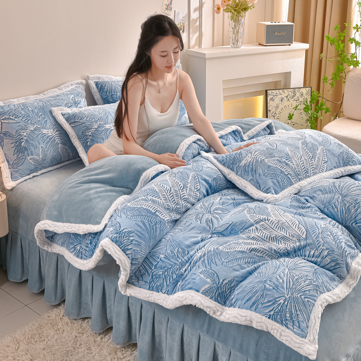 91家纺网 家纺一手货源 找家纺 董成龙家纺 2025新款直播爆款牛奶绒四件套雕花压线款法莱绒四件套11 初语-富贵兰