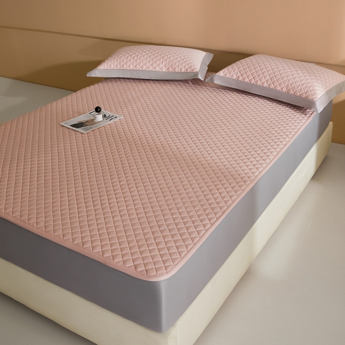 91家纺网 家纺一手货源 找家纺 由有家居 2025新品60S全棉长绒棉绗缝夹棉大豆纤维床垫床褥平铺款床笠款三件套 平铺-樱花粉