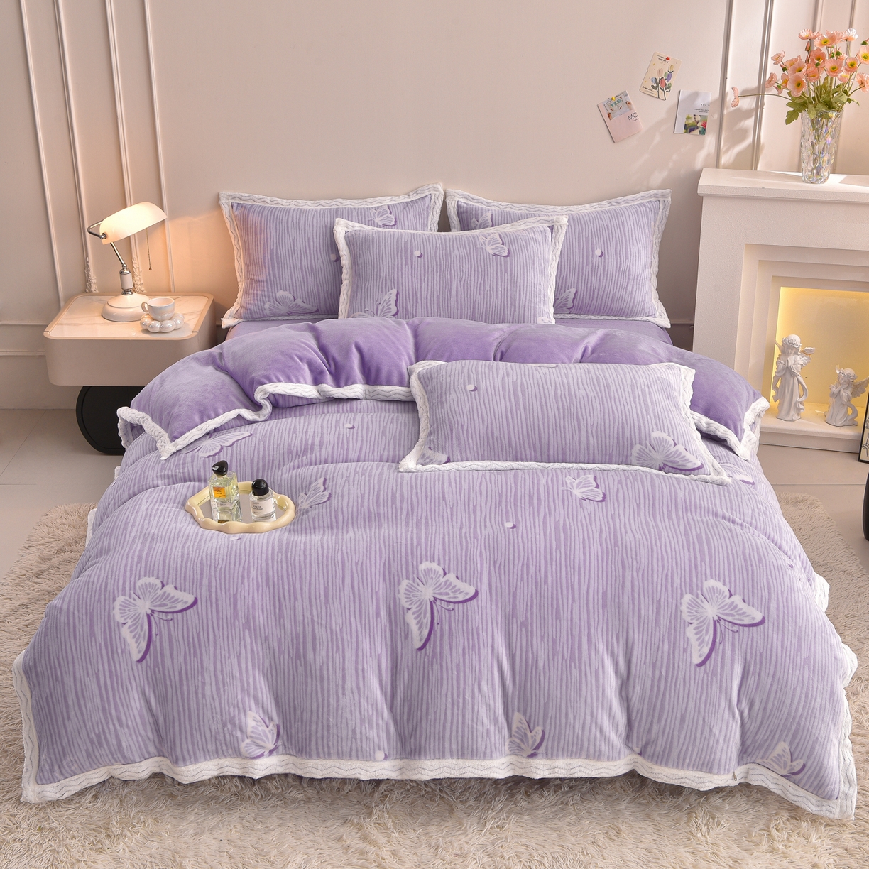 91家纺网 家纺一手货源 找家纺 董成龙家纺 2025新款直播爆款牛奶绒四件套雕花压线款法莱绒四件套11 蝶舞-紫