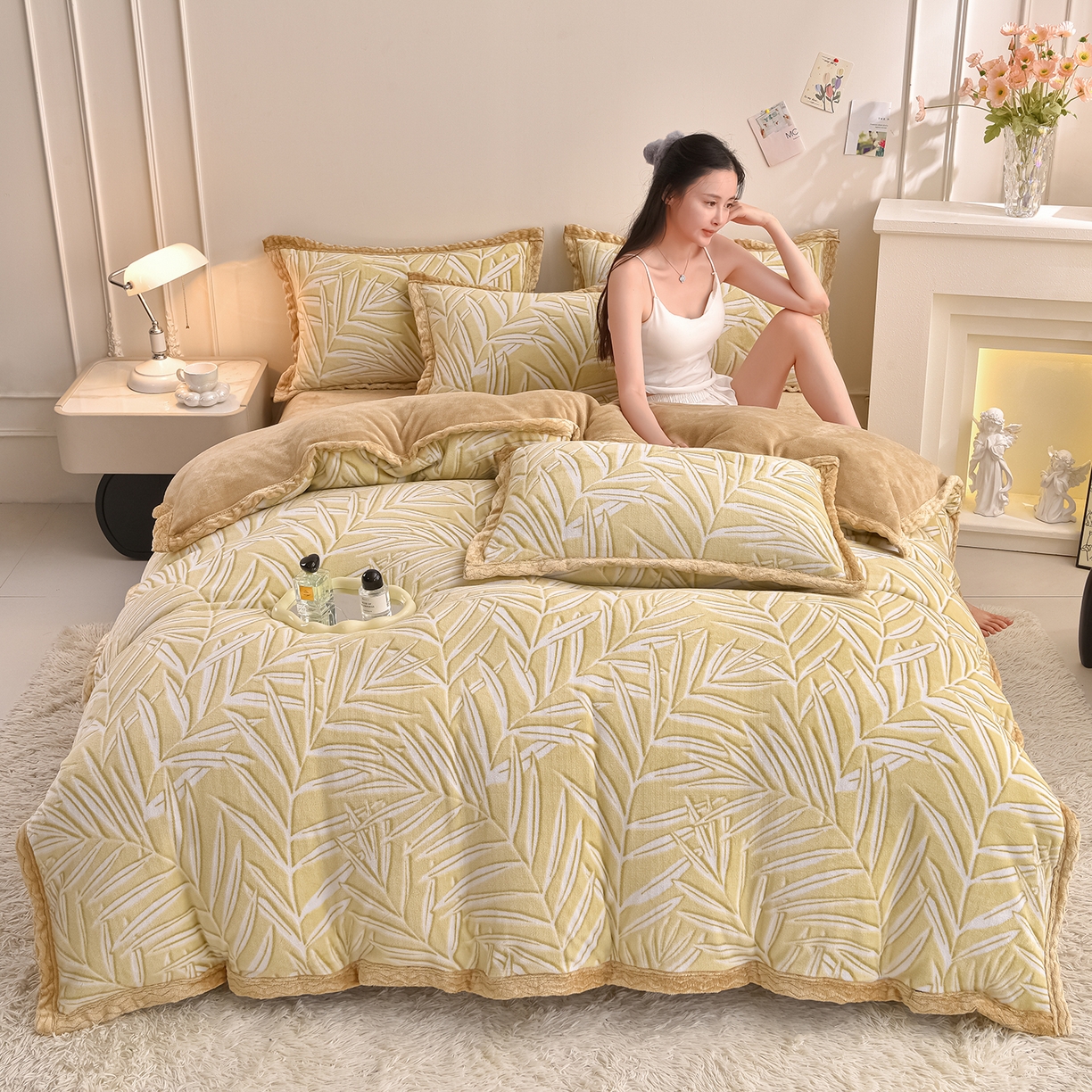 91家纺网 家纺一手货源 找家纺 董成龙家纺 2025新款直播爆款牛奶绒四件套雕花压线款法莱绒四件套11 经典-羽叶