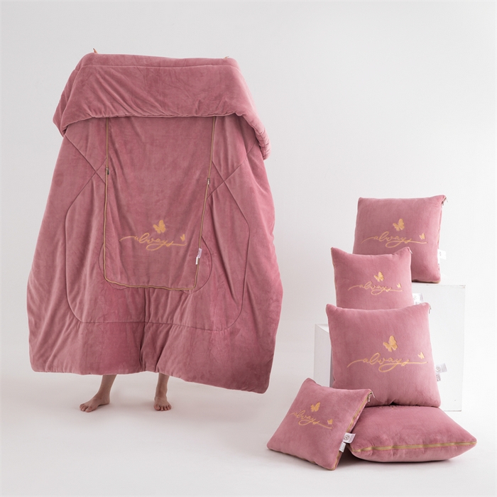 91家纺网 家纺一手货源 找家纺 （总）照世家纺 2025新款蝶影相随牛奶绒多功能抱枕被（控价：不能低于以下：小79，中号99，大139，加大169，超大219.低于零售价的链接，一经发现直接投诉下架，感谢大家的支持）