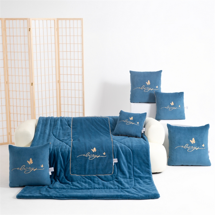 91家纺网 家纺一手货源 找家纺 照世家纺 2025新款蝶影相随牛奶绒多功能抱枕被（控价：不能低于以下：小79，中号99，大139，加大169，超大219.低于零售价的链接，一经发现直接投诉下架，感谢大家的支持） 蝶影相随-海蓝