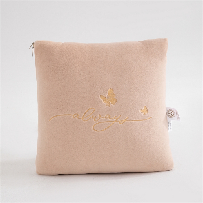 91家纺网 家纺一手货源 找家纺 照世家纺 2025新款蝶影相随牛奶绒多功能抱枕被（控价：不能低于以下：小79，中号99，大139，加大169，超大219.低于零售价的链接，一经发现直接投诉下架，感谢大家的支持） 蝶影相随-咖色