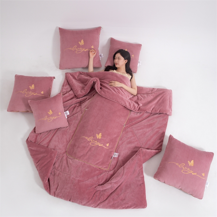 91家纺网 家纺一手货源 找家纺 照世家纺 2025新款蝶影相随牛奶绒多功能抱枕被（控价：不能低于以下：小79，中号99，大139，加大169，超大219.低于零售价的链接，一经发现直接投诉下架，感谢大家的支持） 蝶影相随-豆沙