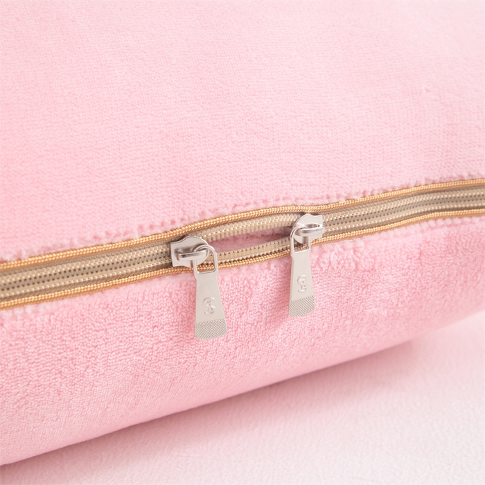 91家纺网 家纺一手货源 找家纺 照世家纺 2025新款蝶影相随牛奶绒多功能抱枕被（控价：不能低于以下：小79，中号99，大139，加大169，超大219.低于零售价的链接，一经发现直接投诉下架，感谢大家的支持） 蝶影相随-粉色