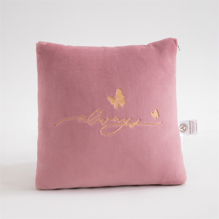91家纺网 家纺一手货源 找家纺 照世家纺 2025新款蝶影相随牛奶绒多功能抱枕被（控价：不能低于以下：小79，中号99，大139，加大169，超大219.低于零售价的链接，一经发现直接投诉下架，感谢大家的支持） 蝶影相随-豆沙