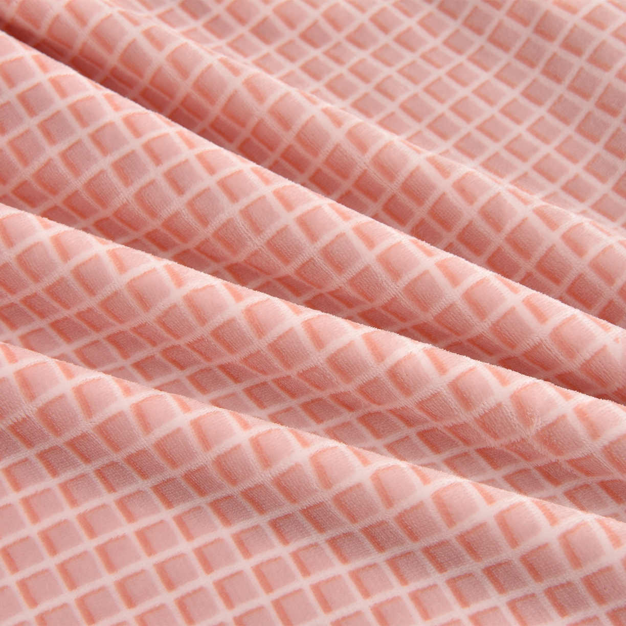 91家纺网 家纺一手货源 找家纺 董成龙家纺 2025新款直播爆款牛奶绒四件套雕花压线款法莱绒四件套11 山茶花-粉