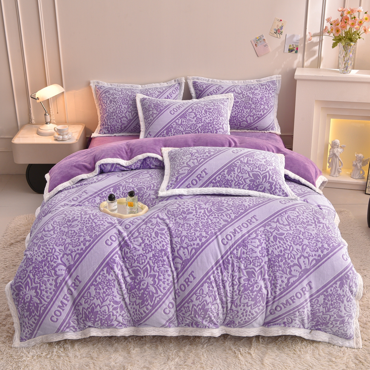 91家纺网 家纺一手货源 找家纺 董成龙家纺 2025新款直播爆款牛奶绒四件套雕花压线款法莱绒四件套11 盛世年华-紫