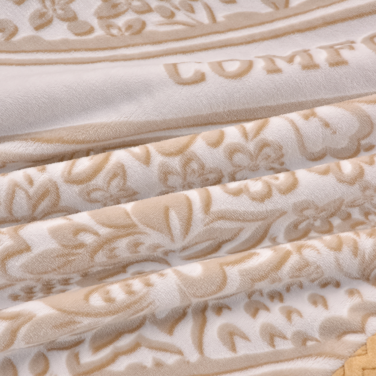 91家纺网 家纺一手货源 找家纺 董成龙家纺 2025新款直播爆款牛奶绒四件套雕花压线款法莱绒四件套11 盛世年华-棕咖