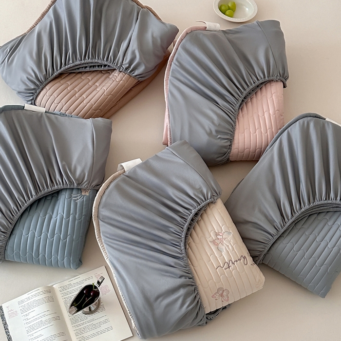 91家纺网 家纺一手货源 找家纺 由有家居 2025新品50S双股全棉长绒棉刺绣绗缝夹棉床笠床垫保护罩三件套 组合图