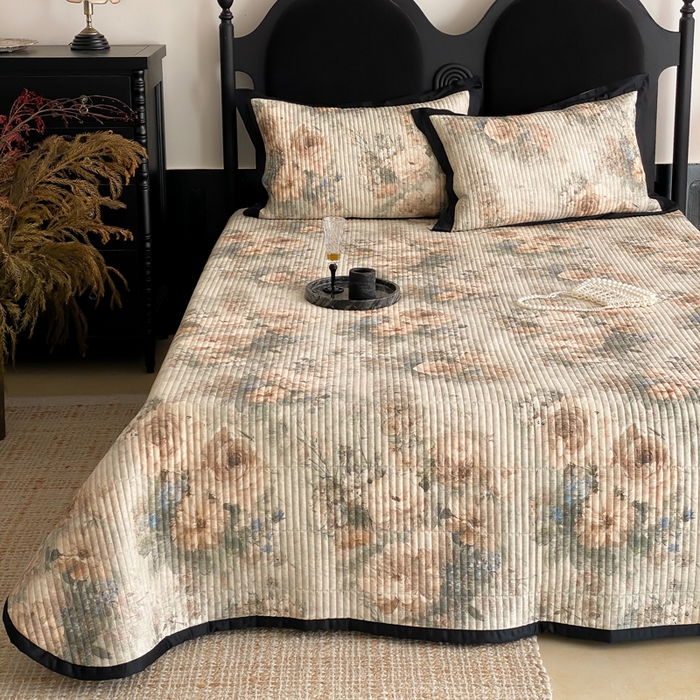 91家纺网 家纺一手货源 找家纺 （总）由有家居 2025新品多功能A类双面棉麻数码印花绗缝夹棉床盖三件套