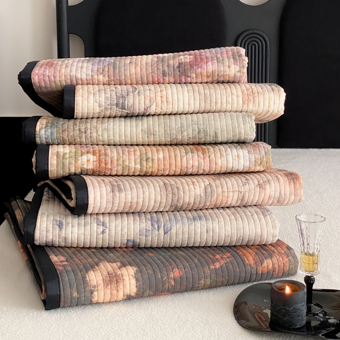 91家纺网 家纺一手货源 找家纺 （总）由有家居 2025新品多功能A类双面棉麻数码印花绗缝夹棉床盖三件套