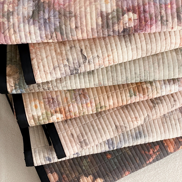 91家纺网 家纺一手货源 找家纺 （总）由有家居 2025新品多功能A类双面棉麻数码印花绗缝夹棉床盖三件套