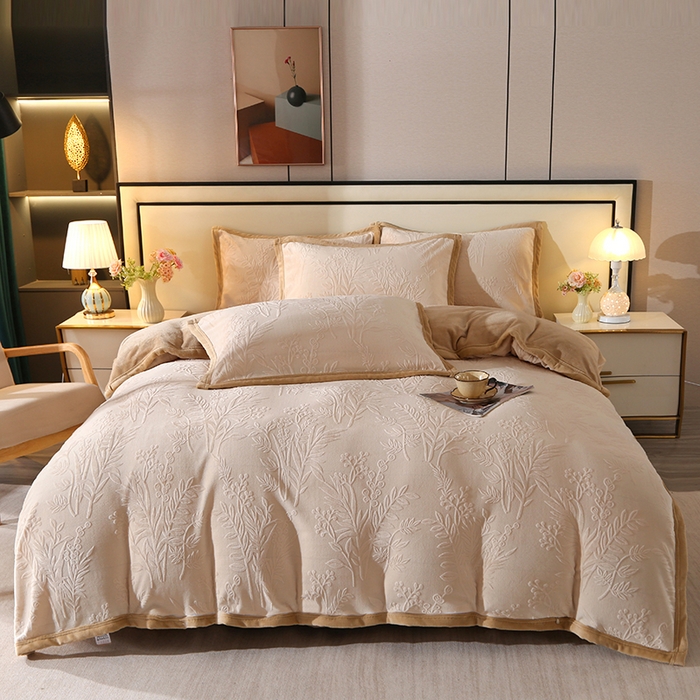 小叮当家纺仓储工厂店 2025新款A类母婴级高克重8.5斤牛奶绒四件套烂花绒雕花绒四件套 仙草-米色