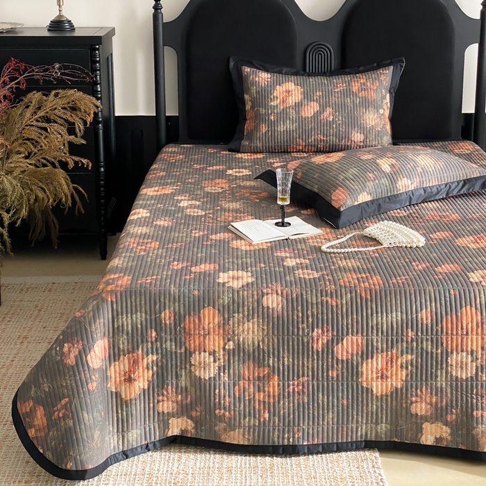 91家纺网 家纺一手货源 找家纺 由有家居 2025新品多功能A类双面棉麻数码印花绗缝夹棉床盖三件套 墨香