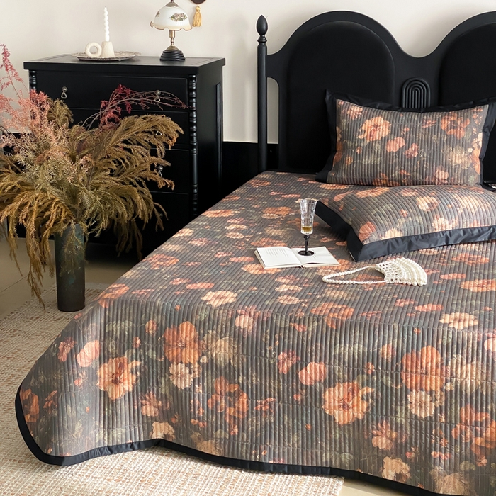 91家纺网 家纺一手货源 找家纺 由有家居 2025新品多功能A类双面棉麻数码印花绗缝夹棉床盖三件套 墨香