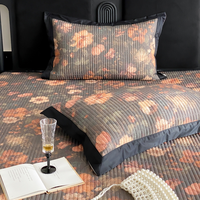 91家纺网 家纺一手货源 找家纺 由有家居 2025新品多功能A类双面棉麻数码印花绗缝夹棉床盖三件套 墨香