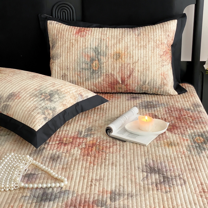 91家纺网 家纺一手货源 找家纺 由有家居 2025新品多功能A类双面棉麻数码印花绗缝夹棉床盖三件套 炫彩