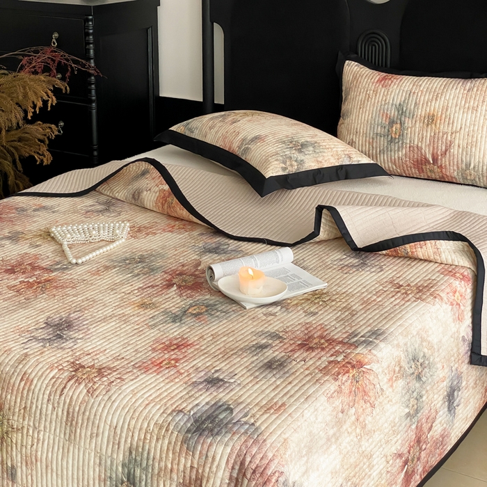 91家纺网 家纺一手货源 找家纺 由有家居 2025新品多功能A类双面棉麻数码印花绗缝夹棉床盖三件套 炫彩