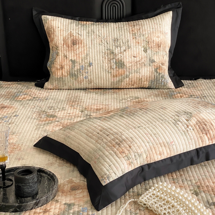 91家纺网 家纺一手货源 找家纺 由有家居 2025新品多功能A类双面棉麻数码印花绗缝夹棉床盖三件套 琉璃