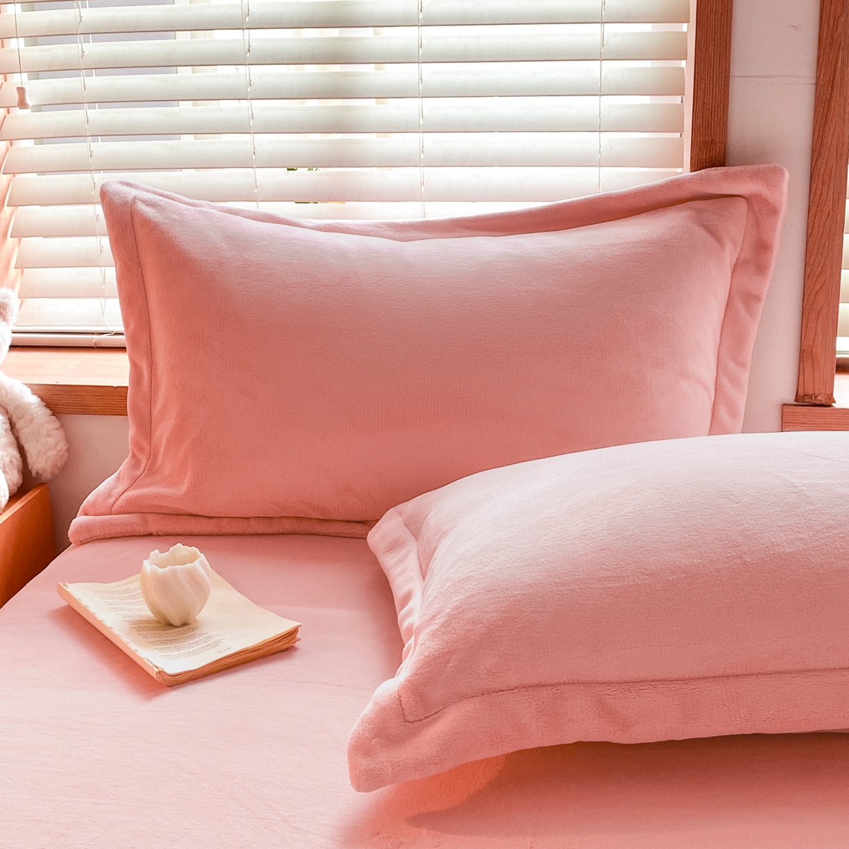 91家纺网 家纺一手货源 找家纺 （总）壹张床 2025新款高克重牛奶绒纯色四件套