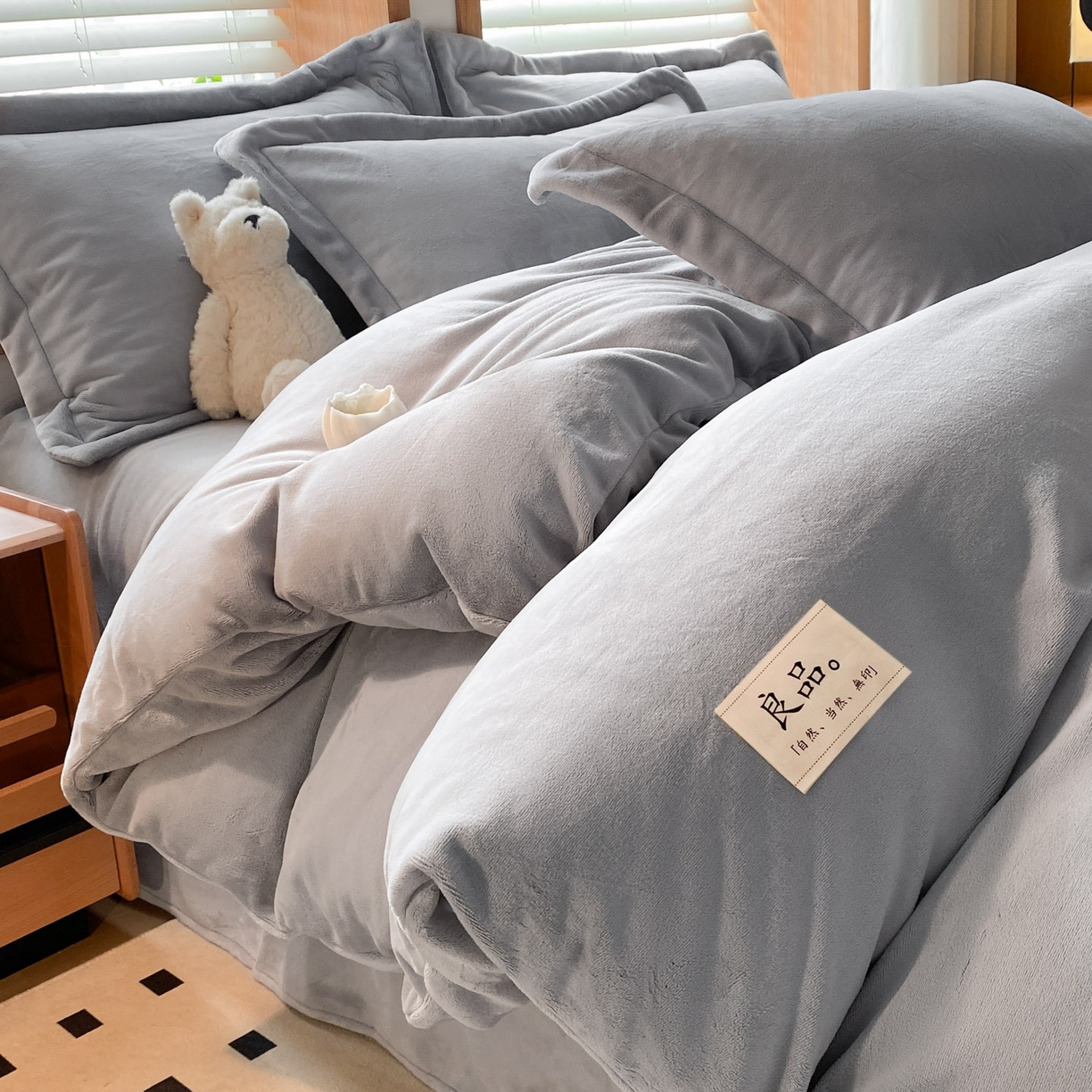 91家纺网 家纺一手货源 找家纺 （总）壹张床 2025新款高克重牛奶绒纯色四件套