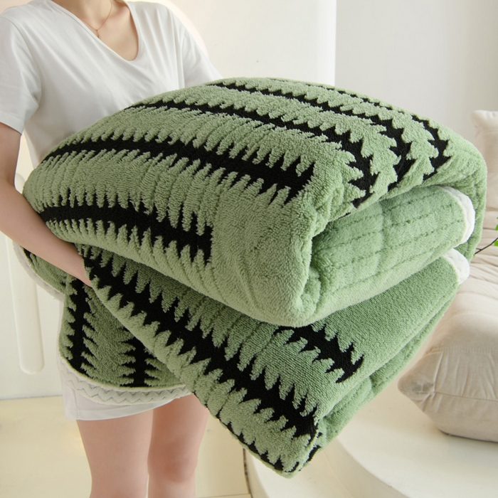 圣楚家纺 2025新款豹纹羊羔绒双层毯 杉影茶绿