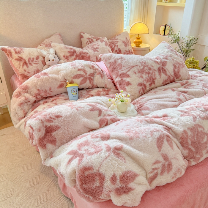 91家纺网 家纺一手货源 找家纺 小叮当家纺仓储工厂店 2025新款印花美拉德兔毛印花单被套 被套单件 花间粉