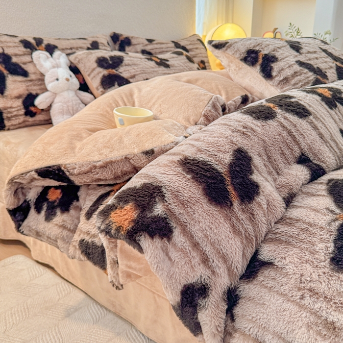 91家纺网 家纺一手货源 找家纺 小叮当家纺仓储工厂店 2025新款印花美拉德兔毛印花单被套 被套单件 绽放