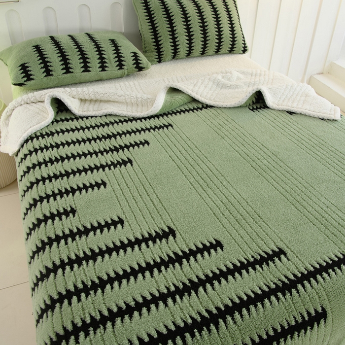 91家纺网 家纺一手货源 找家纺 圣楚家纺 2025新款豹纹羊羔绒双层毯 杉影茶绿