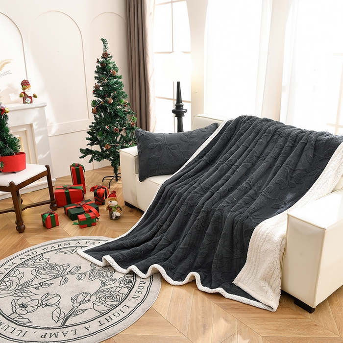 91家纺网 家纺一手货源 找家纺 圣楚家纺 2025新款塔芙绒叶语双层毯 叶语灰