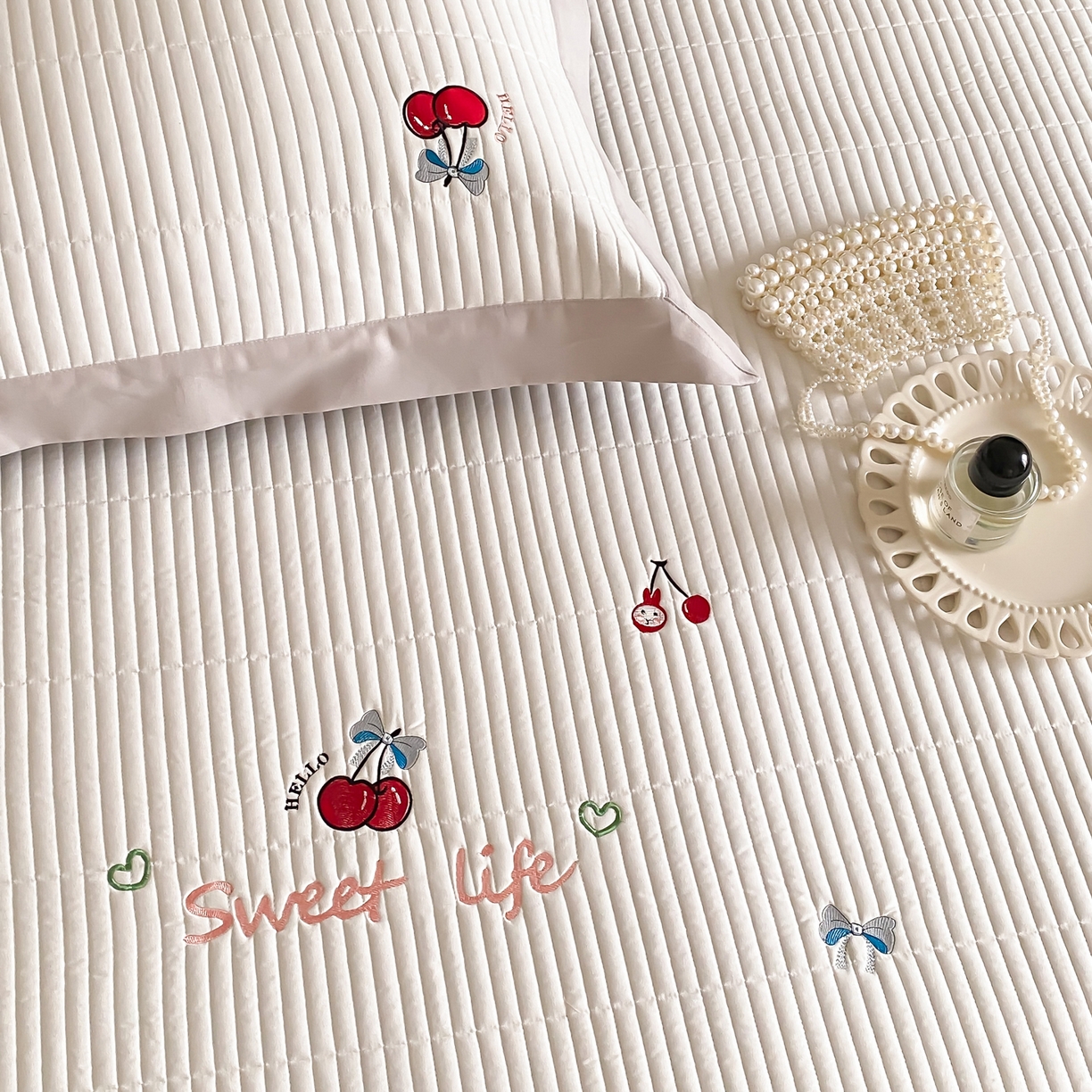 91家纺网 家纺一手货源 找家纺 （总）由有家居 2025新品A类50S双股全棉磨毛绣花床盖三件套