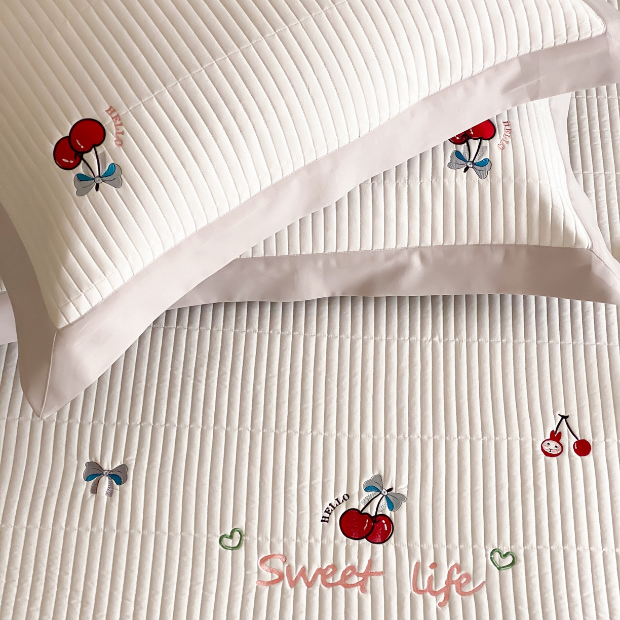 91家纺网 家纺一手货源 找家纺 （总）由有家居 2025新品A类50S双股全棉磨毛绣花床盖三件套