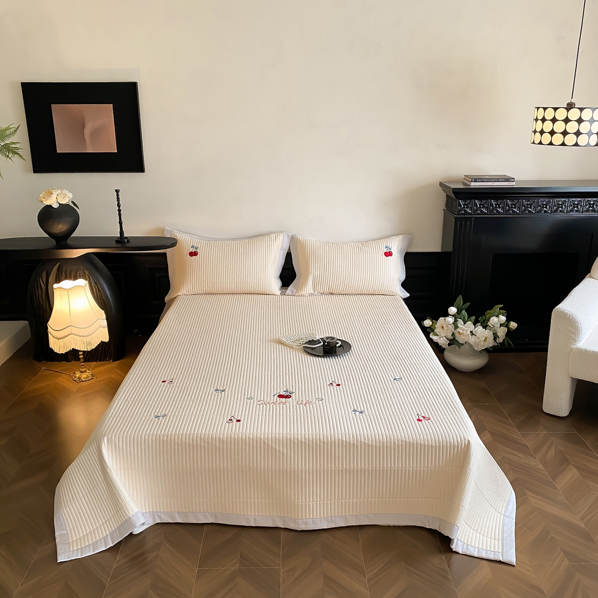 91家纺网 家纺一手货源 找家纺 由有家居 2025新品A类50S双股全棉磨毛绣花床盖三件套 樱桃丸子米黄