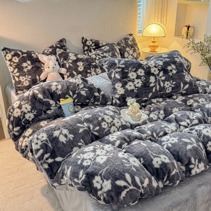 91家纺网 家纺一手货源 找家纺 小叮当家纺仓储工厂店 2025新款印花美拉德兔毛印花四件套 莫奈花园