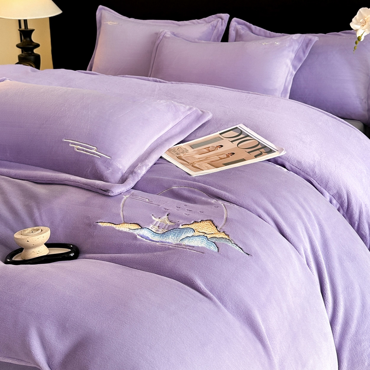 91家纺网 家纺一手货源 找家纺 （总）壹张床 2025新款高克重牛奶绒刺绣四件套